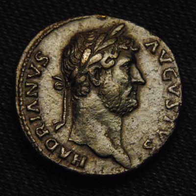 Possible-Hadrian-Crownless-Dupondius?